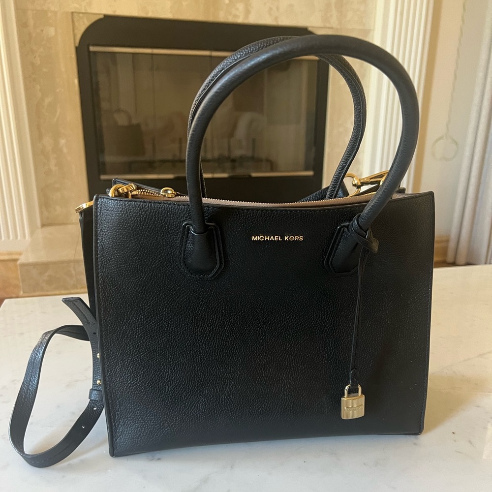 Michael kors tote bag